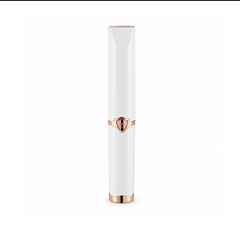 LashLume Heated Eyelash Curler view 2